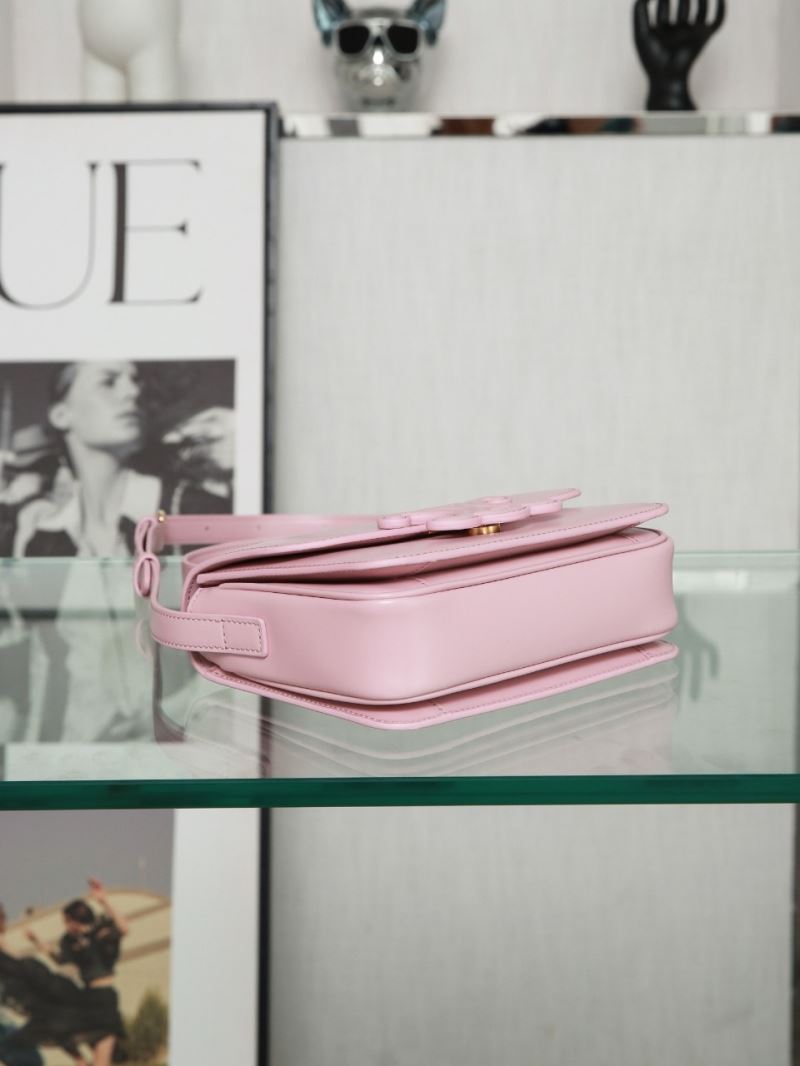 Ce1i*e triomphe bags